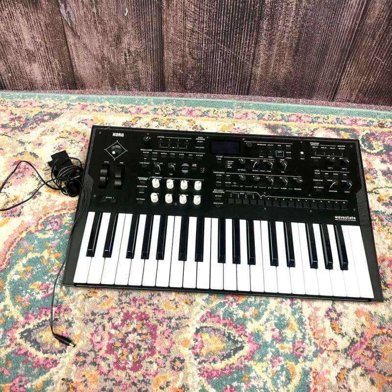 Korg Wavestate Synth - used Korg              Keyboard Synth