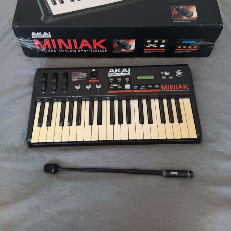 2010s Akai Miniak Black - used Akai               Synth