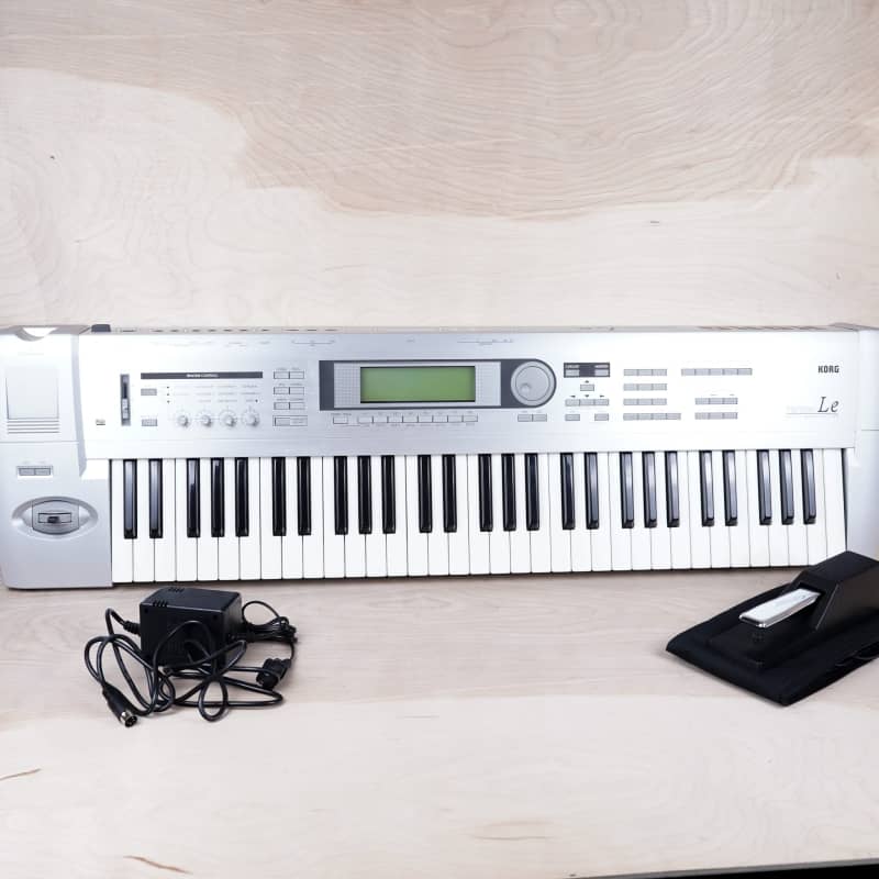 2000 - 2002 Korg Triton LE 61-Key 62-Voice Polyphonic Workstat... - used Korg      Workstation        Keyboard Synth
