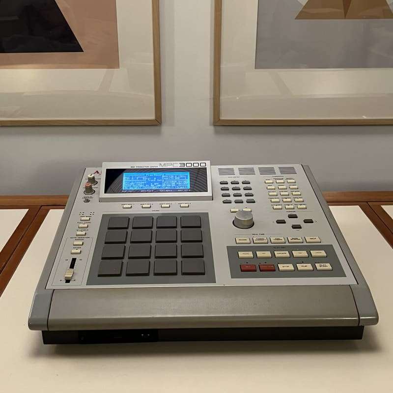1993 - 2001 Akai MPC3000 MIDI Production Center Grey - used Akai MPC