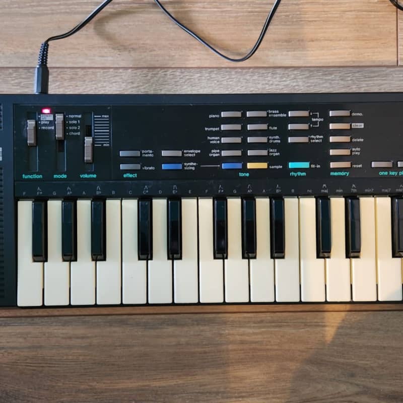 1986 Casio SK-1 32-Key Sampling Keyboard Black - used Casio              Keyboard