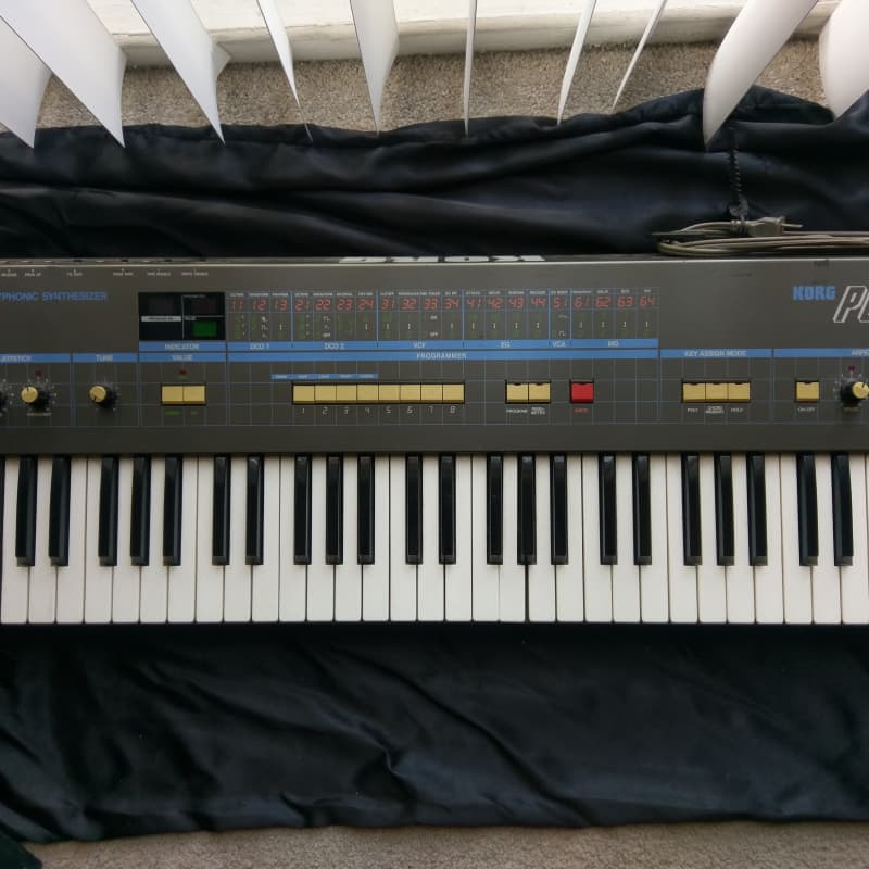 1980s Korg Poly-61 Black - used Korg        Keyboard