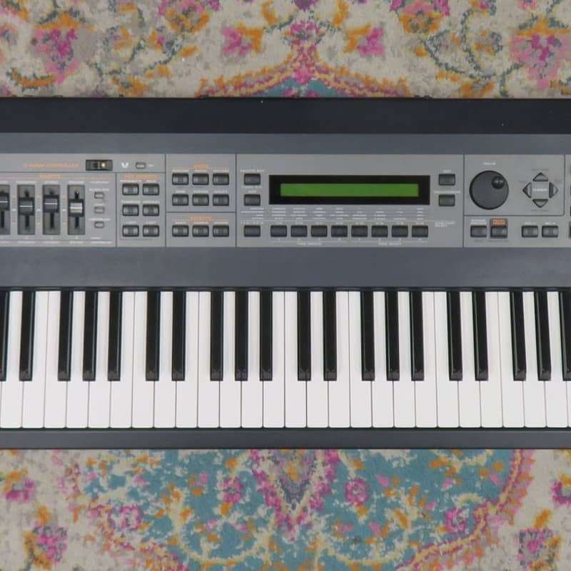 Roland XV-88 128 Voice Expandable Synthesizer - used Roland               Synth