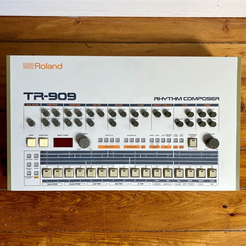 1983 - 1985 Roland TR-909 Rhythm Composer White - used Roland           Drum Machines