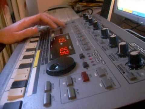 GrooveBox Videos – Roland MC-303 Demo