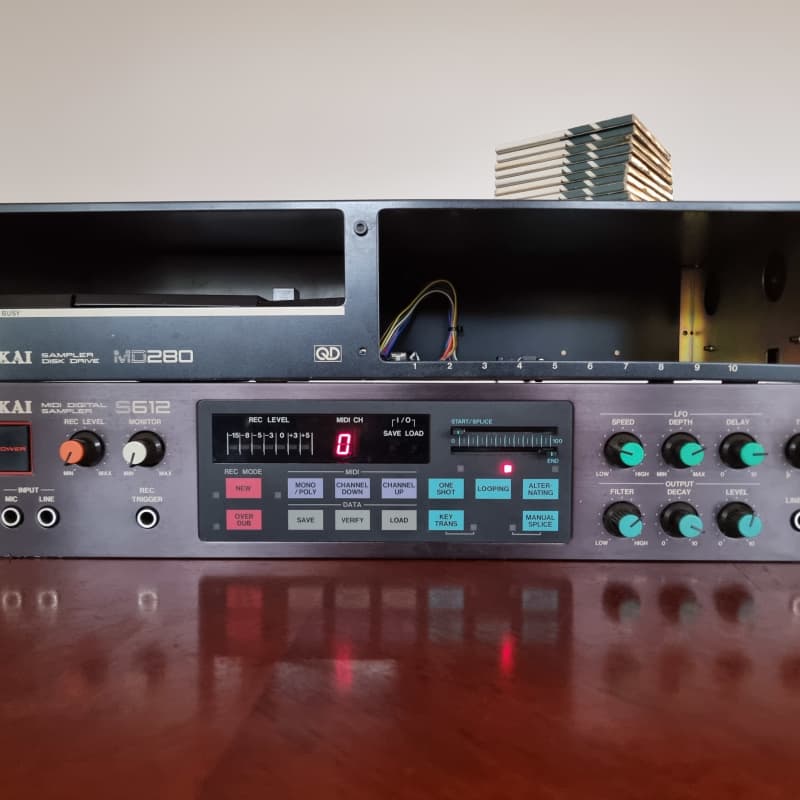 1985 Akai S612 MIDI Digital Sampler Black