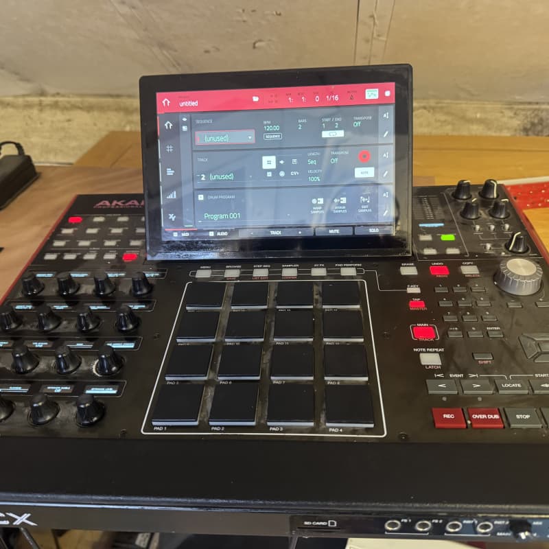 2017 - Present Akai MPC X Standalone Sampler / Sequencer Black