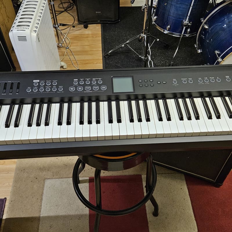 2023 - Present Roland FP-E50 88-Key Digital Piano Black