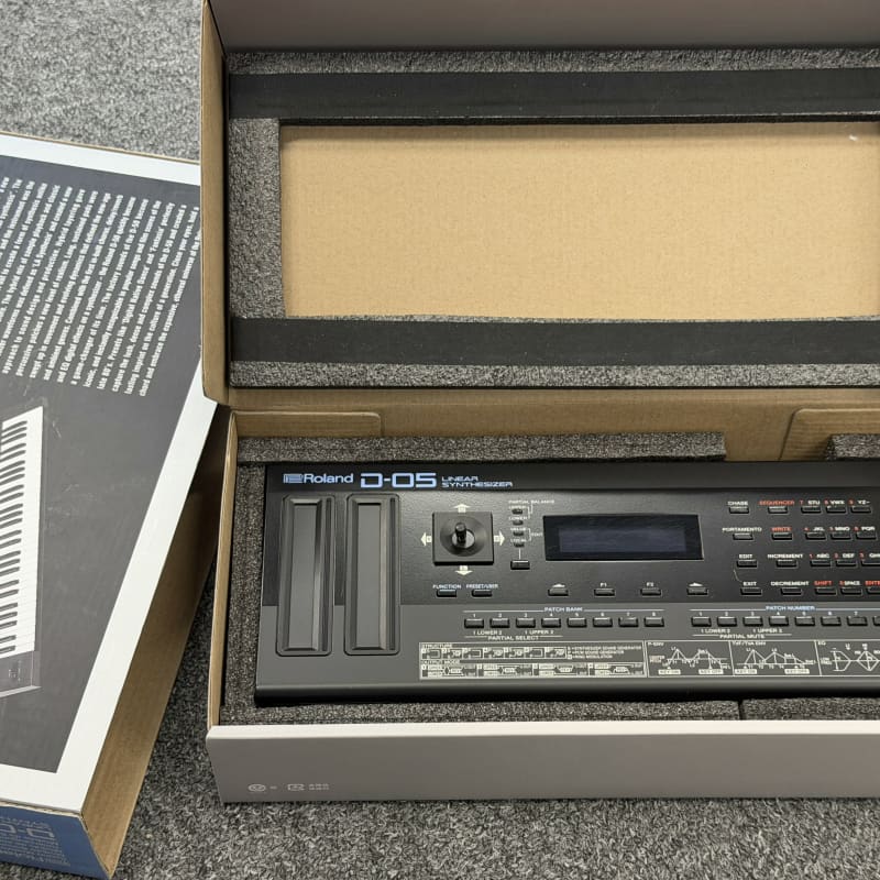 2015 - Present Roland D-05 Boutique Series Linear Synthesizer ...