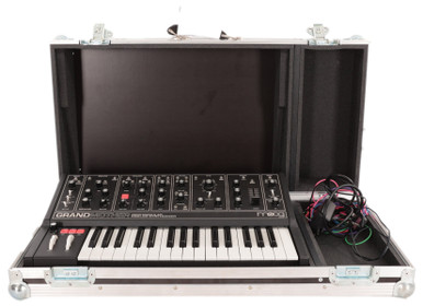 Second Hand Moog Grandmother Semi-Modular Dark Series Analog Synthesizer 0802