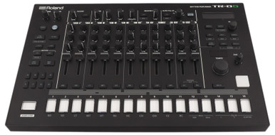 Second Hand Roland TR-8S Rhythm Performer 064