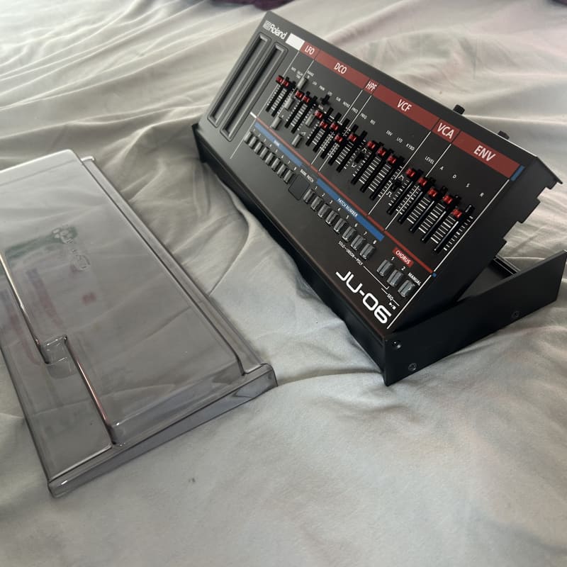 2015 - Present Roland JU-06 Boutique Series Digital Synthesize...