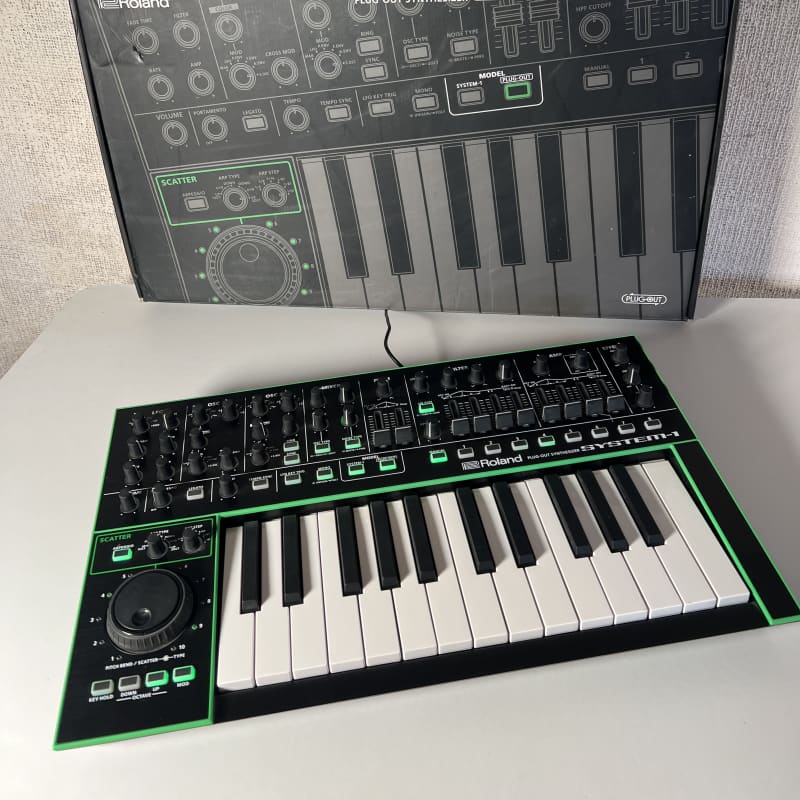 2014 - Present Roland SYSTEM-1 25-Key Plug-Out Synthesizer Black