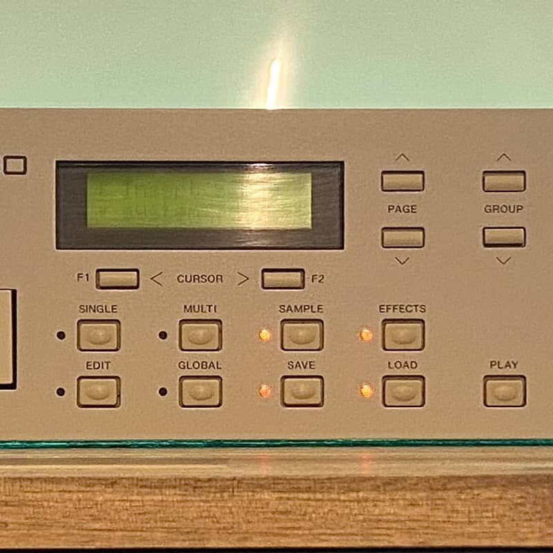 1995 Akai S2000 MIDI Stereo Digital Sampler White