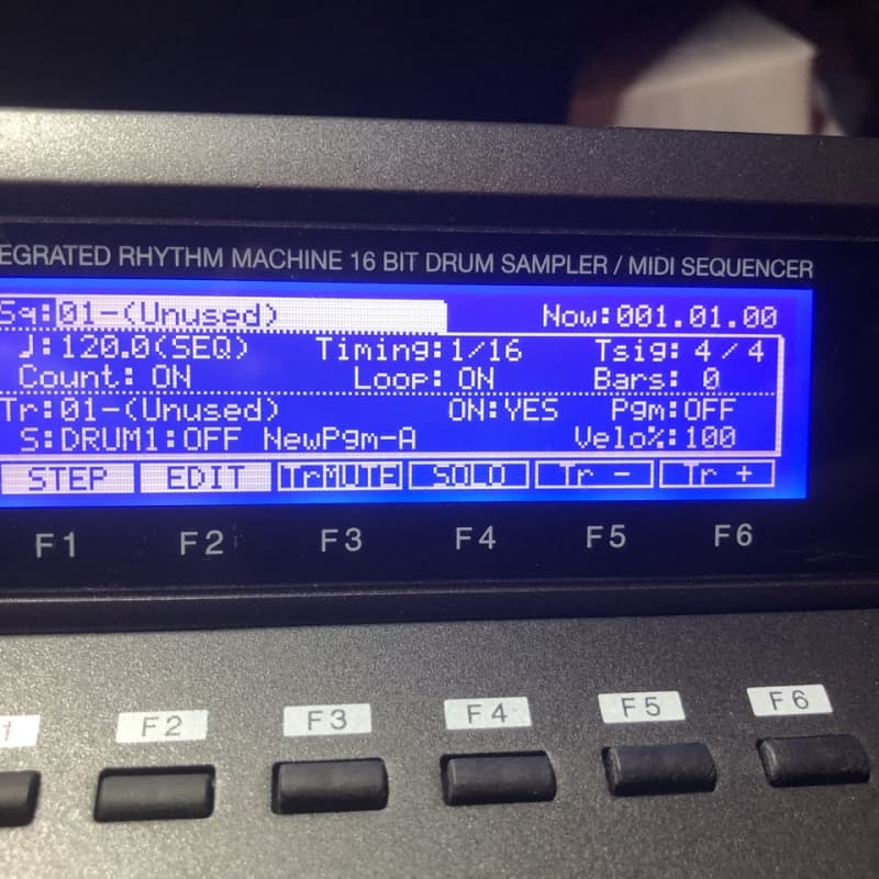 2020 Akai MPC2000XL MPC2000 Orange Blue Black