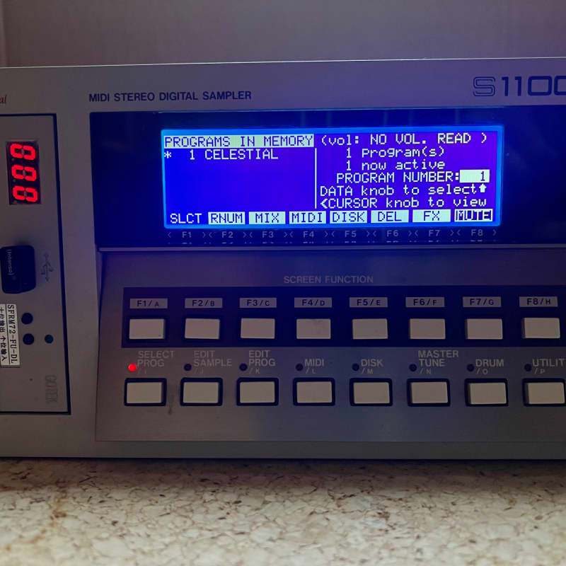 1990 Akai S1100 MIDI Stereo Digital Sampler White