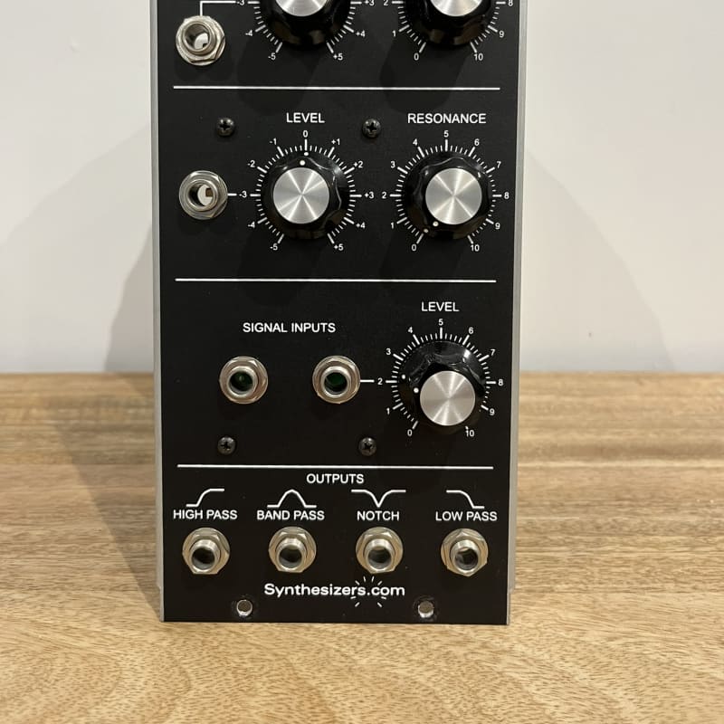 2000s Synthesizers.com Q107 State Variable Filter 5U/MU Black