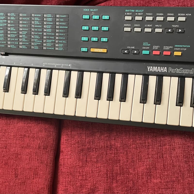 1988 Yamaha PSS-140 Synthesizer Black