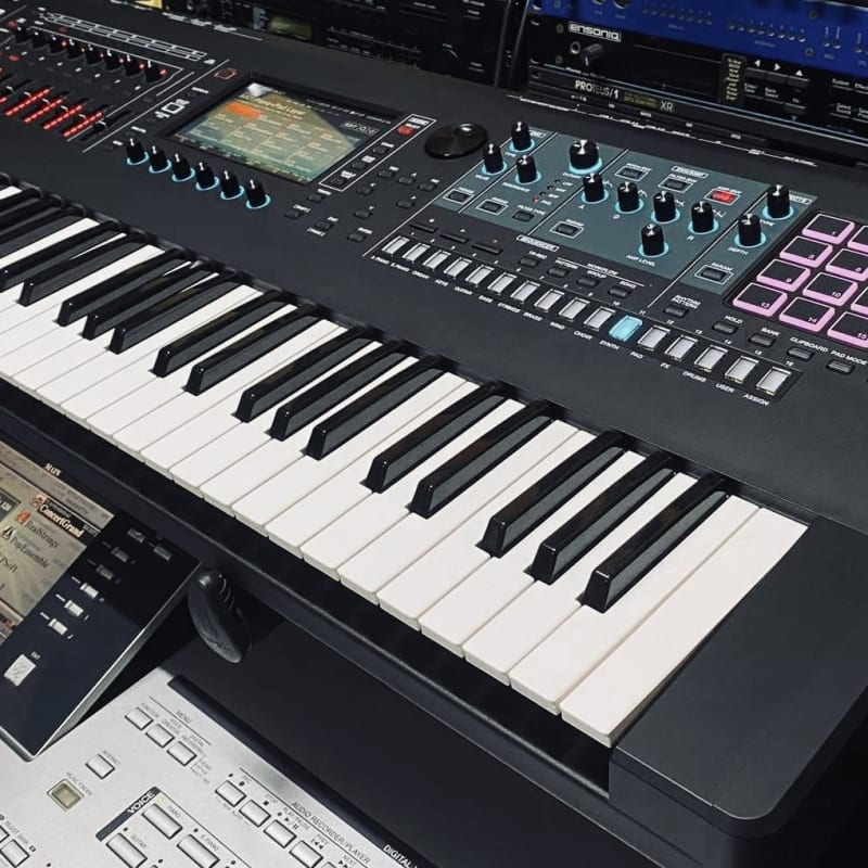 2019 - Present Roland Fantom 6 61-Key Workstation Keyboard Black