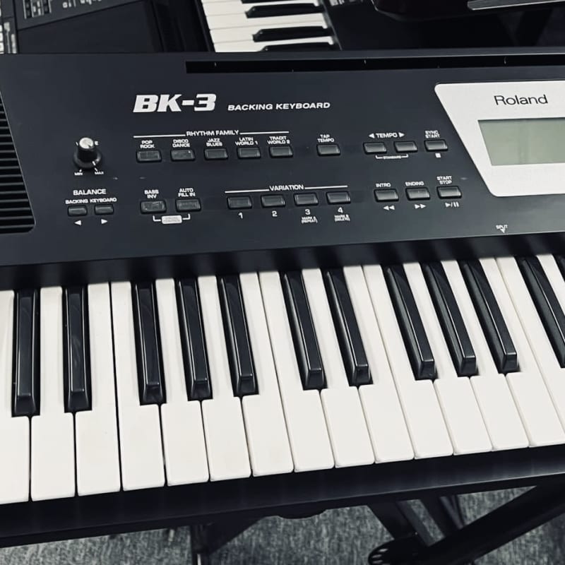 2012 - Present Roland BK-3 61-Key Backing Keyboard Black
