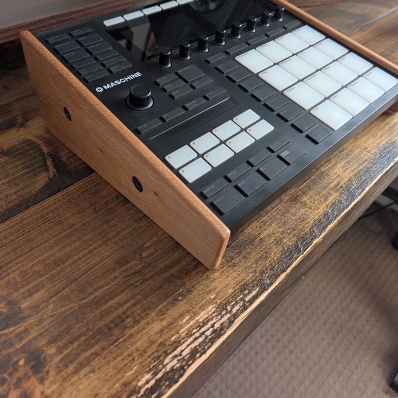 2010s Native Instruments Maschine MKIII & Synths & Woo...