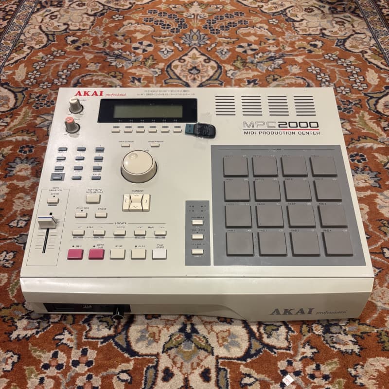 Late 90s Akai MPC-2000 Midi Production Center with GOTEK Flopp...