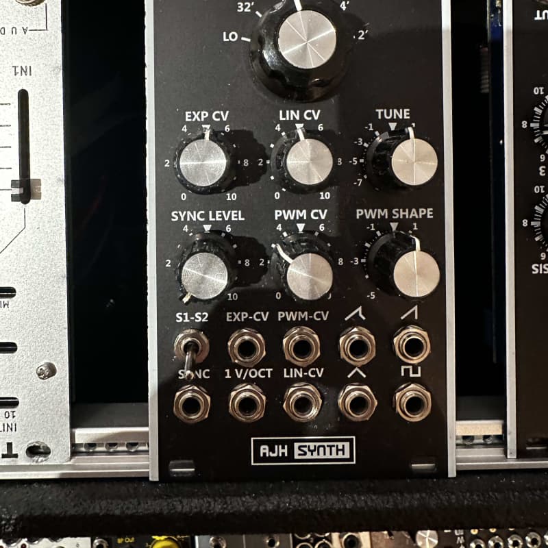 AJH Synth MiniMod Transistor Core VCO (Black) Black