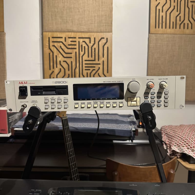 1992 Akai S2800 MIDI Stereo Digital Sampler (with IB-301S) White