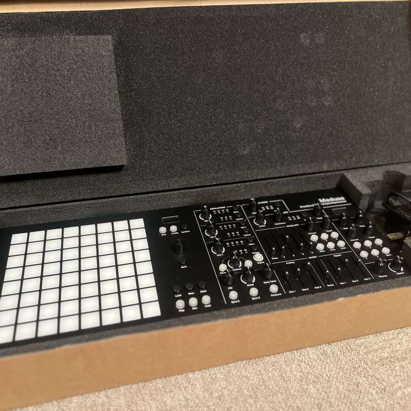 2018 - 2021 Polyend Dreadbox Medusa Hybrid Synthesizer Black