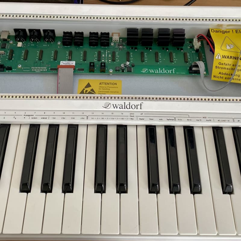 2016 - Present Waldorf kb37 37-Key Eurorack Keyboard Synthesiz...