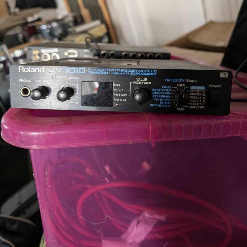 1999 - 2003 Roland JV-1010 64-Voice Synthesizer Module Black