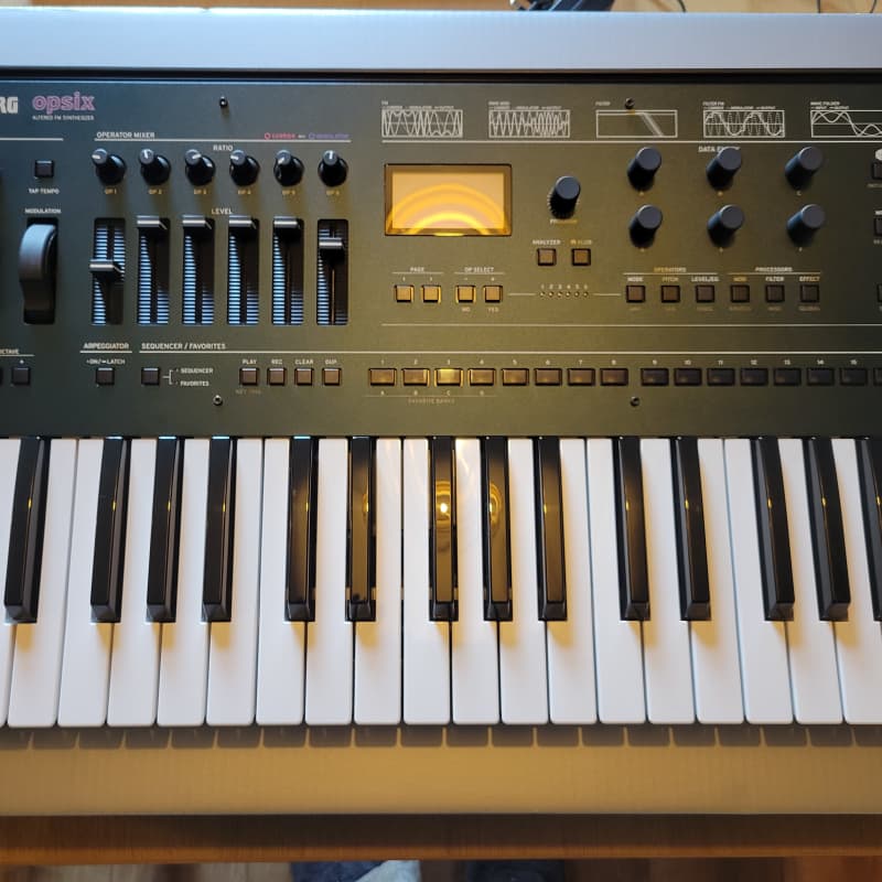 2020 - 2024 Korg Korg Opsix 37-Key Altered FM Synthesizer 2020...