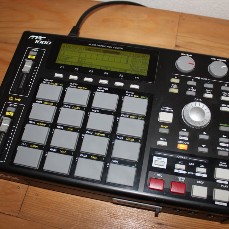 2004 - 2013 Akai MPC1000 Music Production Center Black