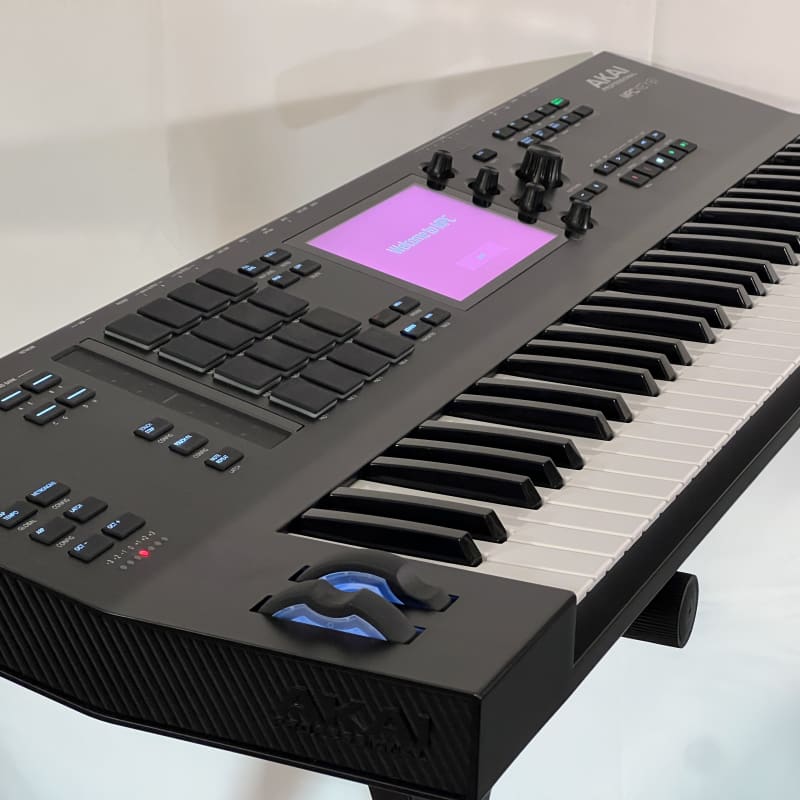 2022 - Present Akai MPC Key 61 Standalone Workstation Synthesi...