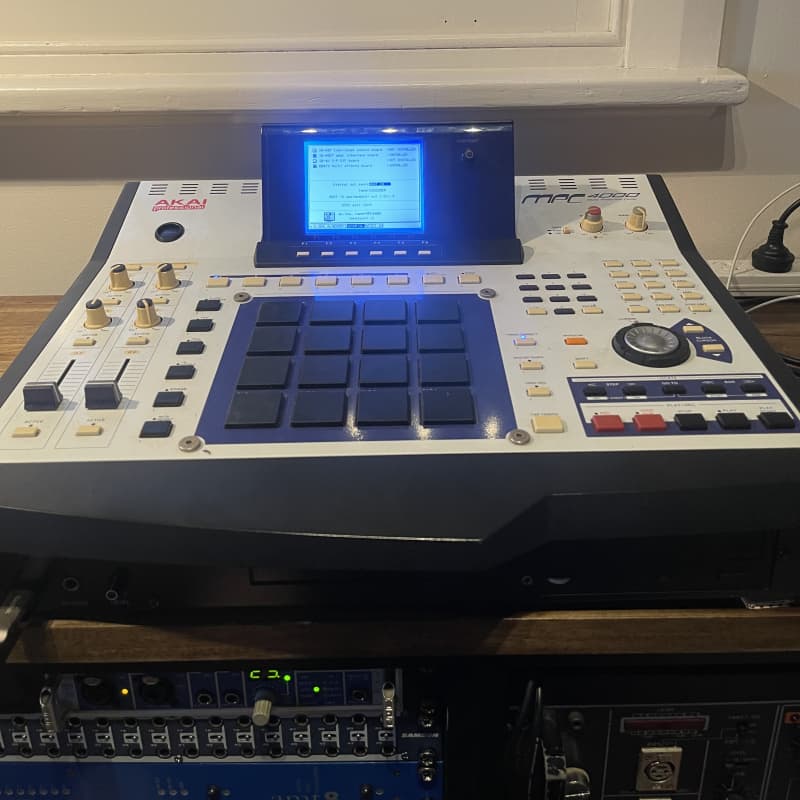 2002 - 2007 Akai MPC4000 Music Production Center White
