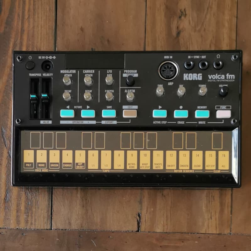 2016 - 2022 Korg Volca FM Digital FM Synthesizer/Sequencer Black