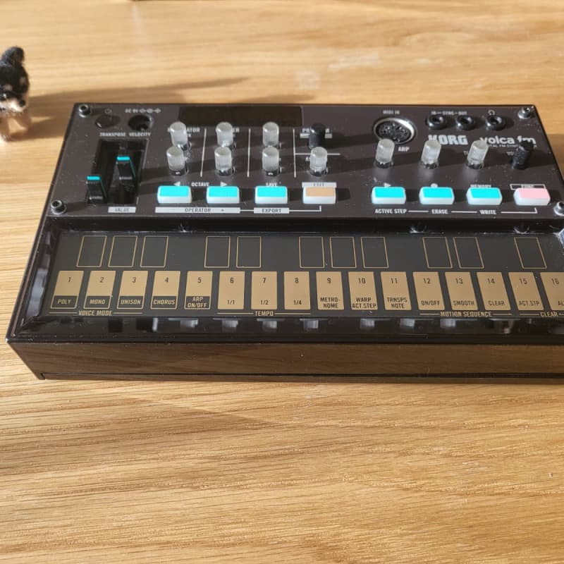 2016 - 2022 Korg Volca FM Digital FM Synthesizer/Sequencer Black