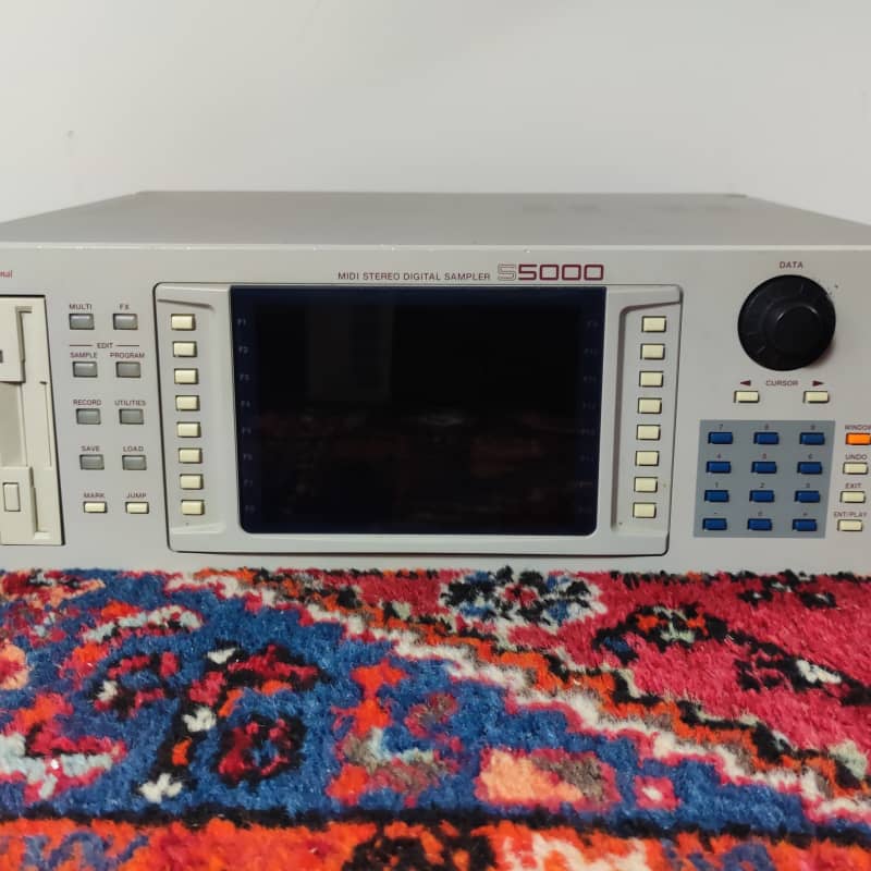 1998 Akai S5000 MIDI Stereo Digital Sampler White