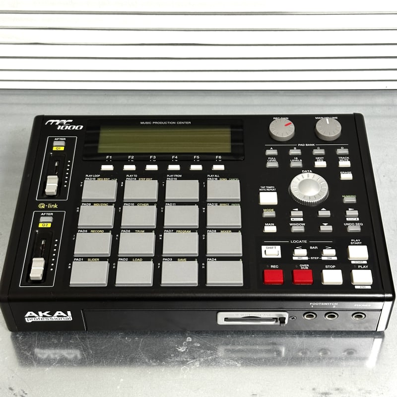 2004 - 2013 Akai MPC1000 Music Production Center Black