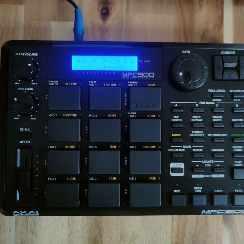 2006 - 2013 Akai MPC500 Music Production Center Black