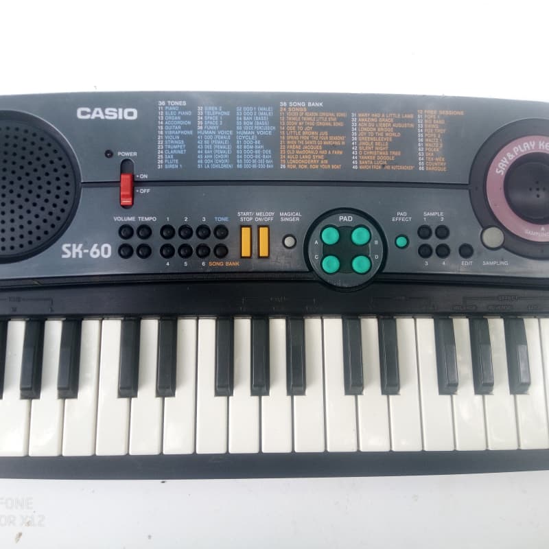 1990s Casio SK-60 32-Key Sampling Keyboard Black