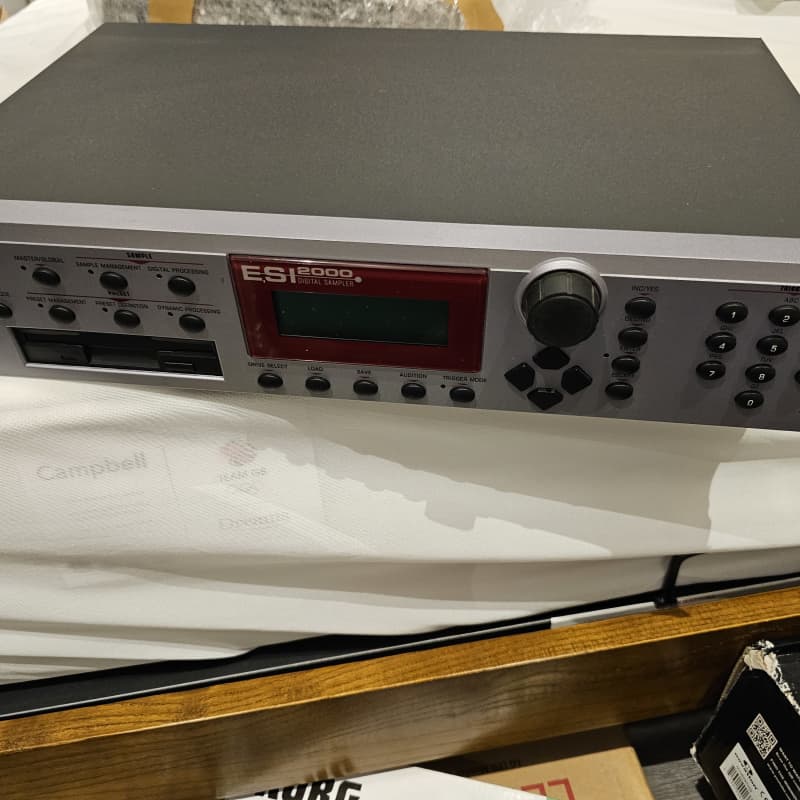 1999 E-MU Systems ESI 2000 Rackmount 64-Voice Digital Sampler ...