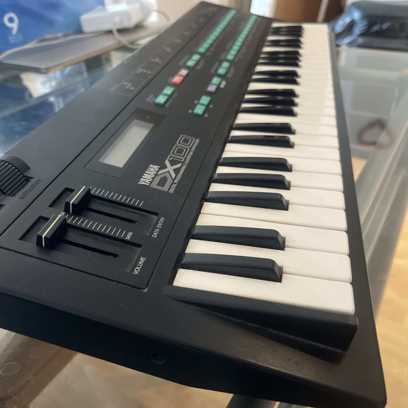 1985 Yamaha DX100 Programmable Algorithm Synthesizer Black