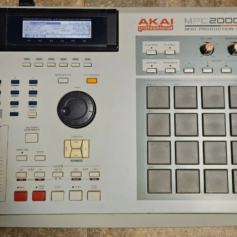 90's Akai MPC2000XL Grey