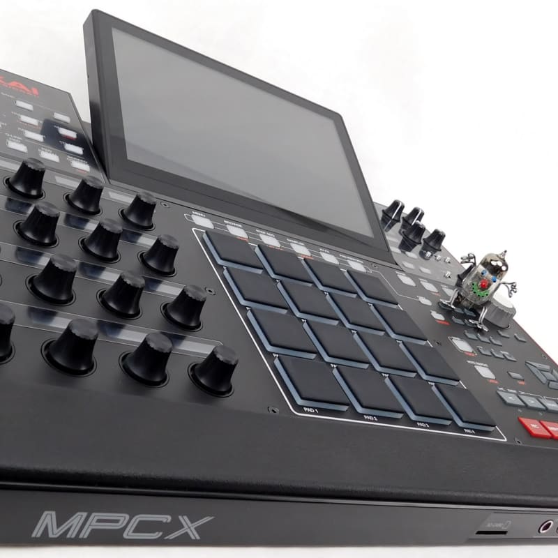 2017 - Present Akai MPC X Standalone Sampler / Sequencer Black