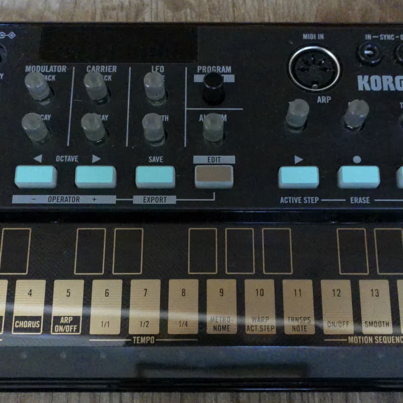 2016 - 2022 Korg Volca FM Digital FM Synthesizer/Sequencer Black