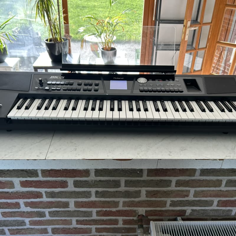 2012 - Present Roland BK-5 61-Key Backing Keyboard Black