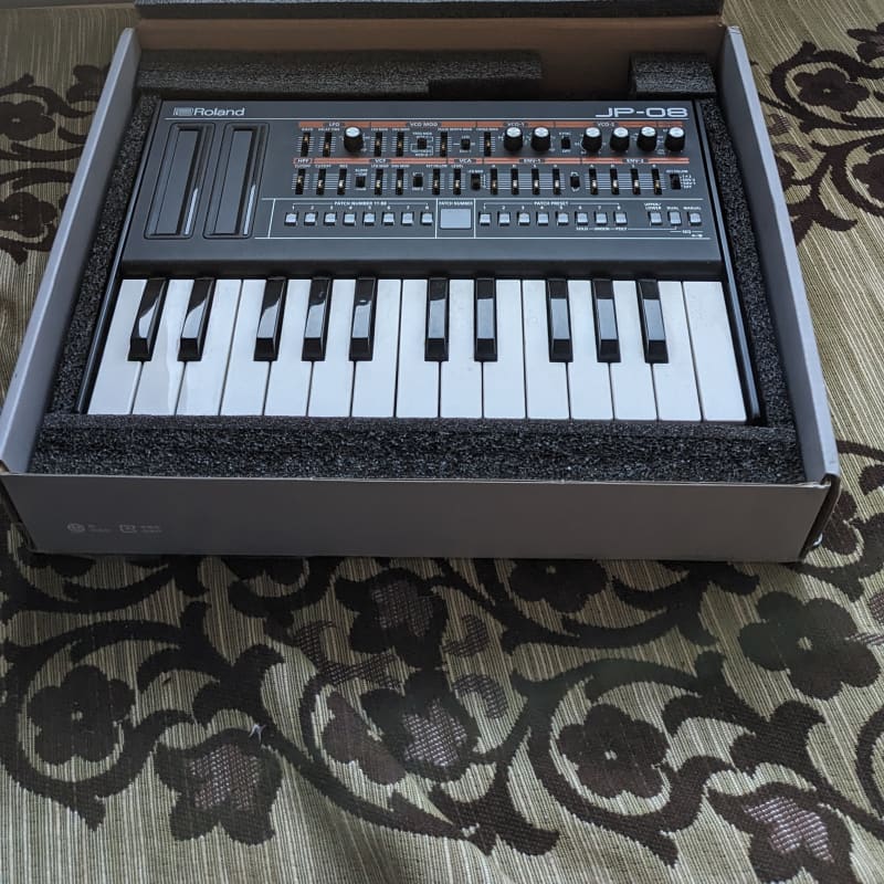 2015 - Present Roland JP-08 Boutique Series Synthesizer Module...