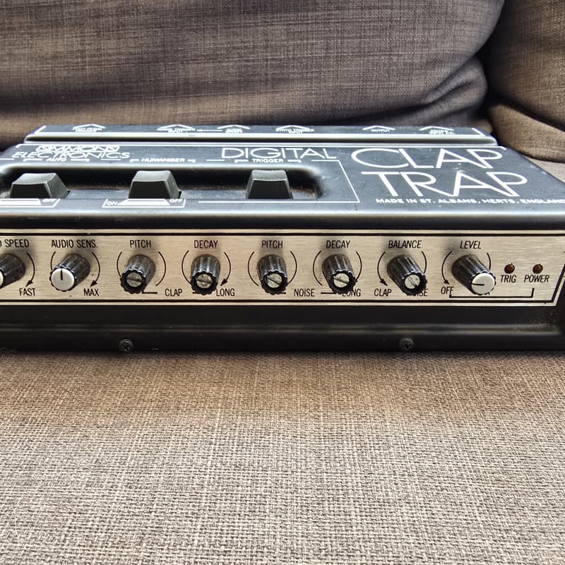 1980s Simmons Digital Clap Trap Handclap Synthesizer Black