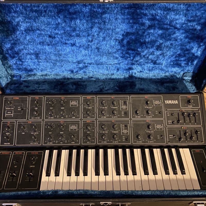 1978 - 1982 Yamaha CS-15 Duophonic Synthesizer Black